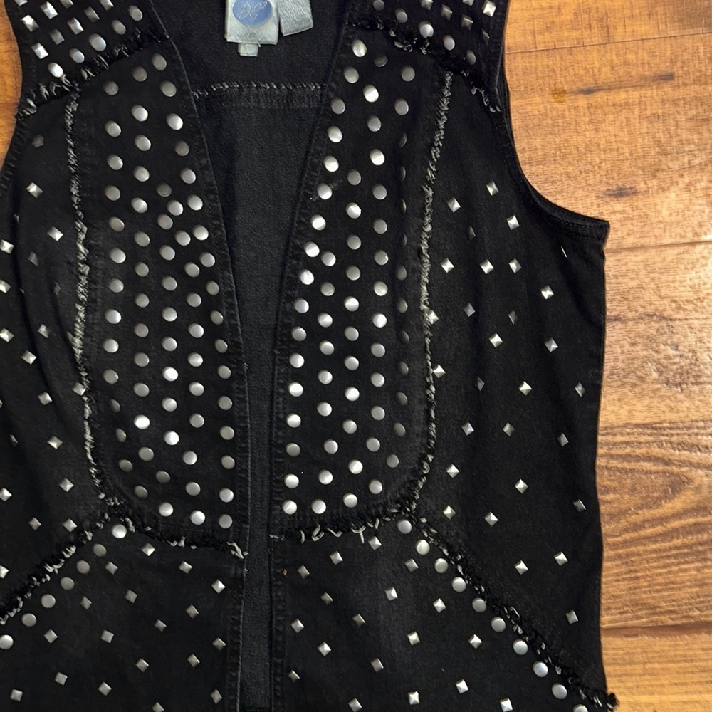 DG2 Diane Gilman ~ Size Large ~ Black Denim W/ Silver Studded Jacket Vest - Picture 8 of 15